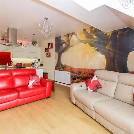 Treasure Chest Apartment Whitby