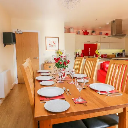 Treasure Chest * Whitby